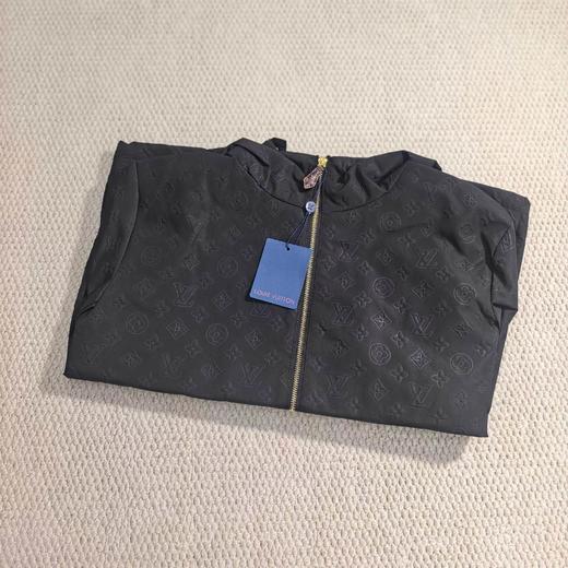 F032032新款上新立体浮雕方领纯色连帽拉链长袖宽松夹克外套 商品图2