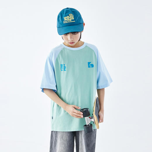 蓝汽水2026夏新品男童吸湿UPF50+防晒抗菌青少年插肩撞色短袖T恤 商品图2