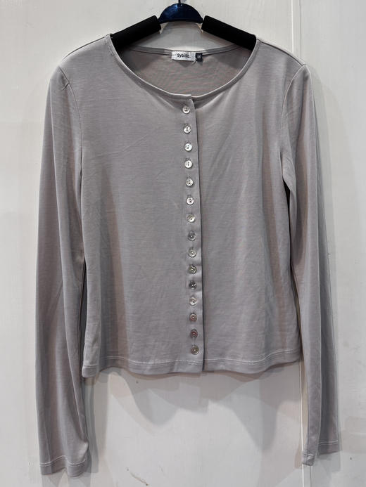 捡漏。M/1 燕麦色。 衣长53胸围88。 商品图0