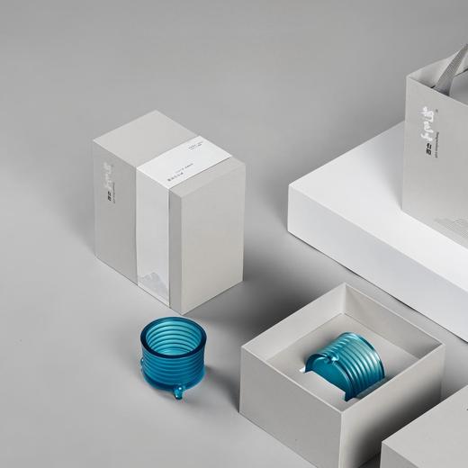 旋纹三足香炉 琉璃制品 商品图0