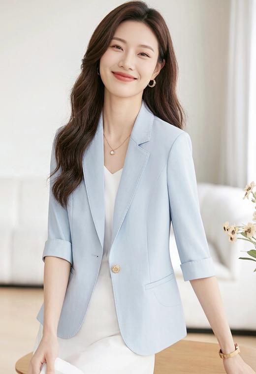 「老顾客福利」超级好看，百搭修身小西装外套，面料含亮丝 无论搭配裙子还是裤子都是绝配，春夏空调房必备西装外套（付款七天内发货）70706 商品图0