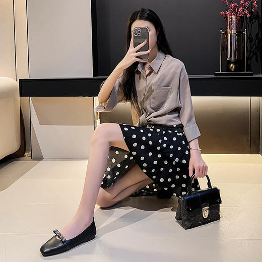 玛丽珍女平底方头小羊皮单鞋2388 商品图2