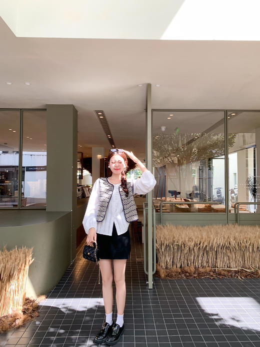 <曾小咸推荐>3.23现货秒杀 ！微信超特价！法式泡泡袖衬衫 日常179.99 立减100 秒杀79.99！！色织小香马甲秒杀69.99！ 商品图6