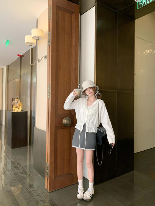 <曾小咸推荐>3.23现货秒杀 ！微信超特价！韩系连帽花边衬衫 日常189.99 立减100 秒杀89.99！！ 商品图10