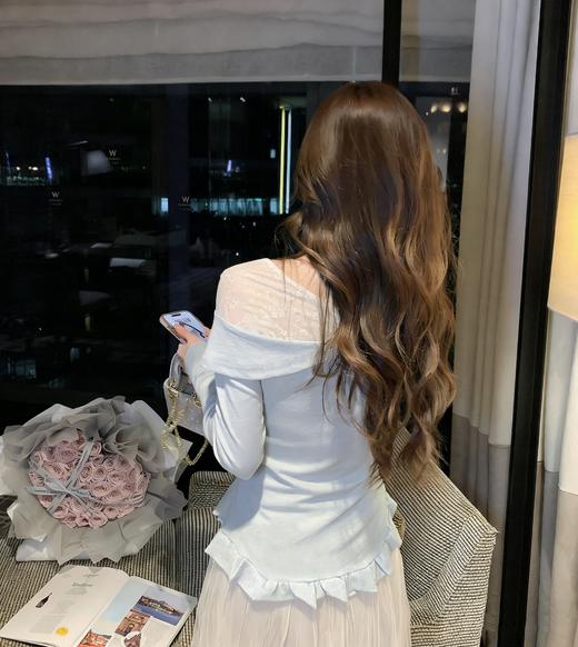 张心子【南法假日】气质甜美温柔风蕾丝拼接上衣 U2603011 商品图3