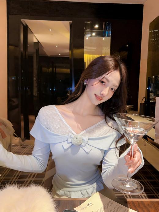 张心子【南法假日】气质甜美温柔风蕾丝拼接上衣 U2603011 商品图6