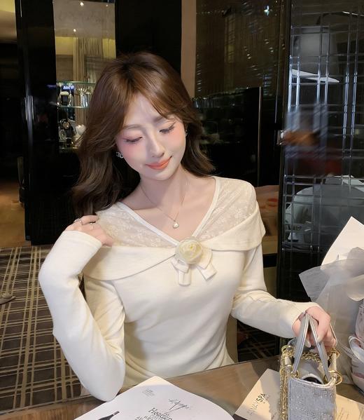 张心子【南法假日】气质甜美温柔风蕾丝拼接上衣 U2603011 商品图4