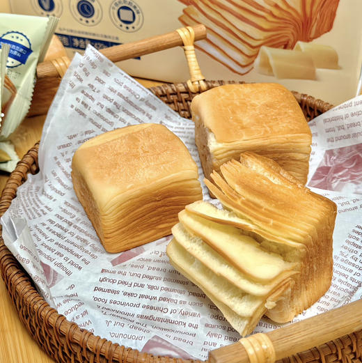 【莫奈叔叔·黄油千层小吐司】选用新西兰进口安佳黄油，层层松软 口口留香，420g/盒（10枚） 商品图7
