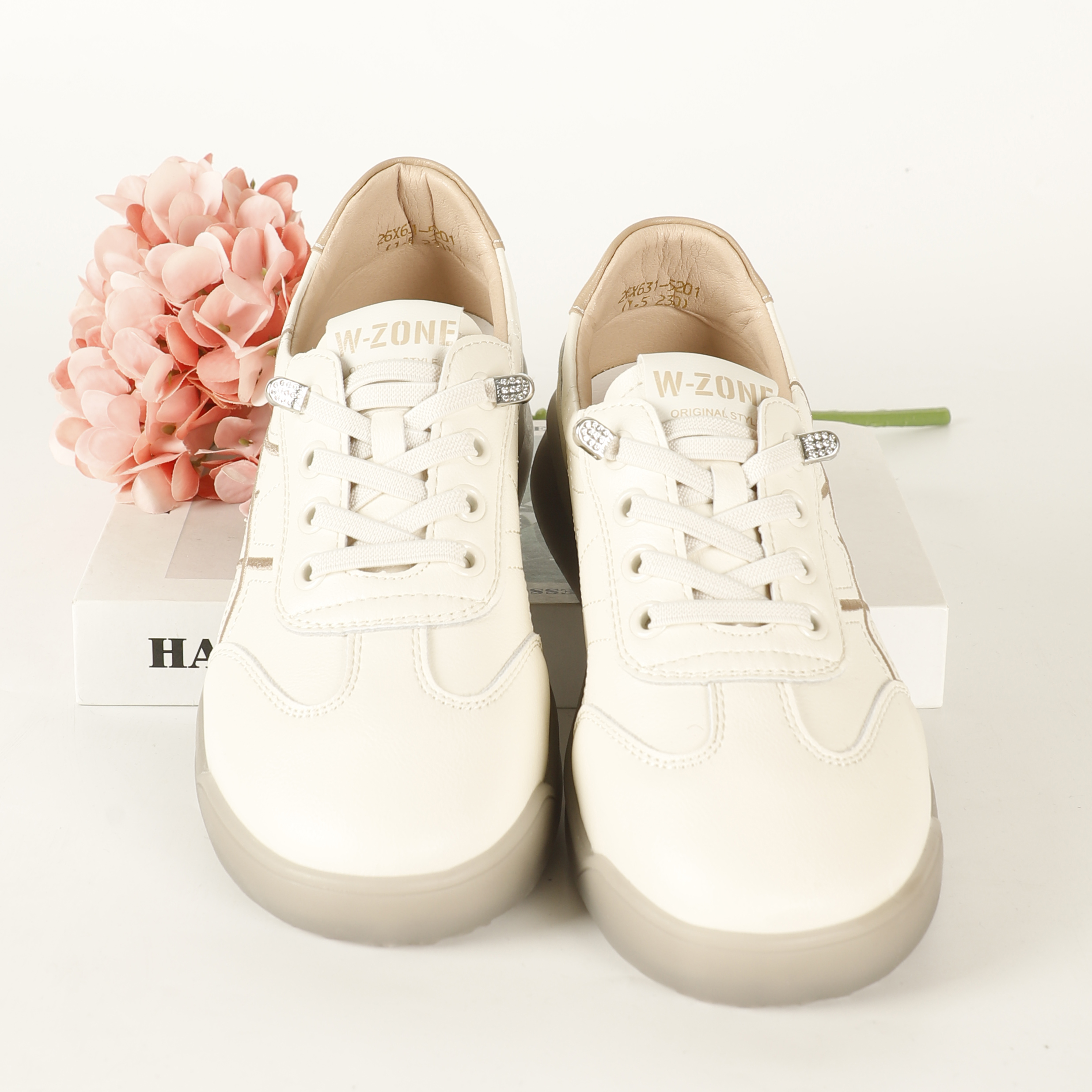 微信26X631-5201运动鞋