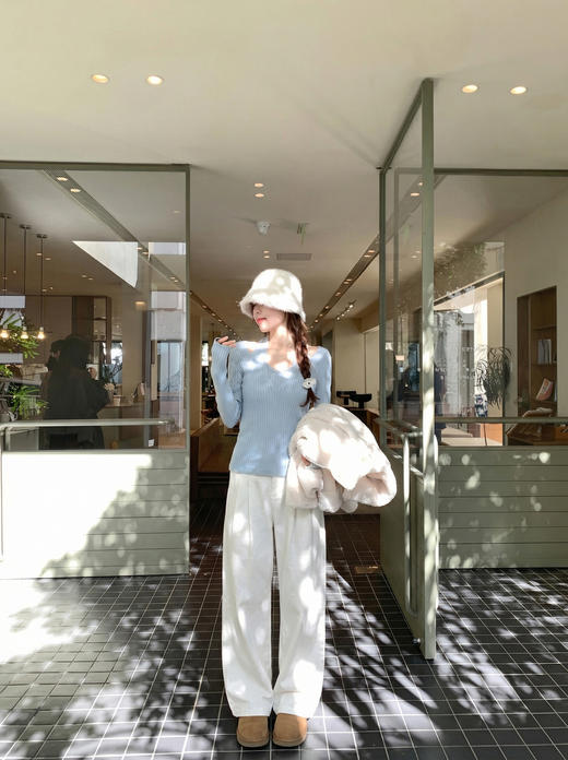 <曾小咸推荐>3.24现货秒杀 ！微信超特价！韩系挂脖假两件v领针织衫 日常169.99 立减90 秒杀79.99！！ 商品图6