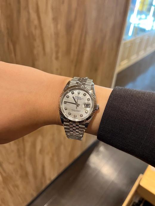 劳力士 白贝母间金日志腕表尺寸:36mm 商品图12