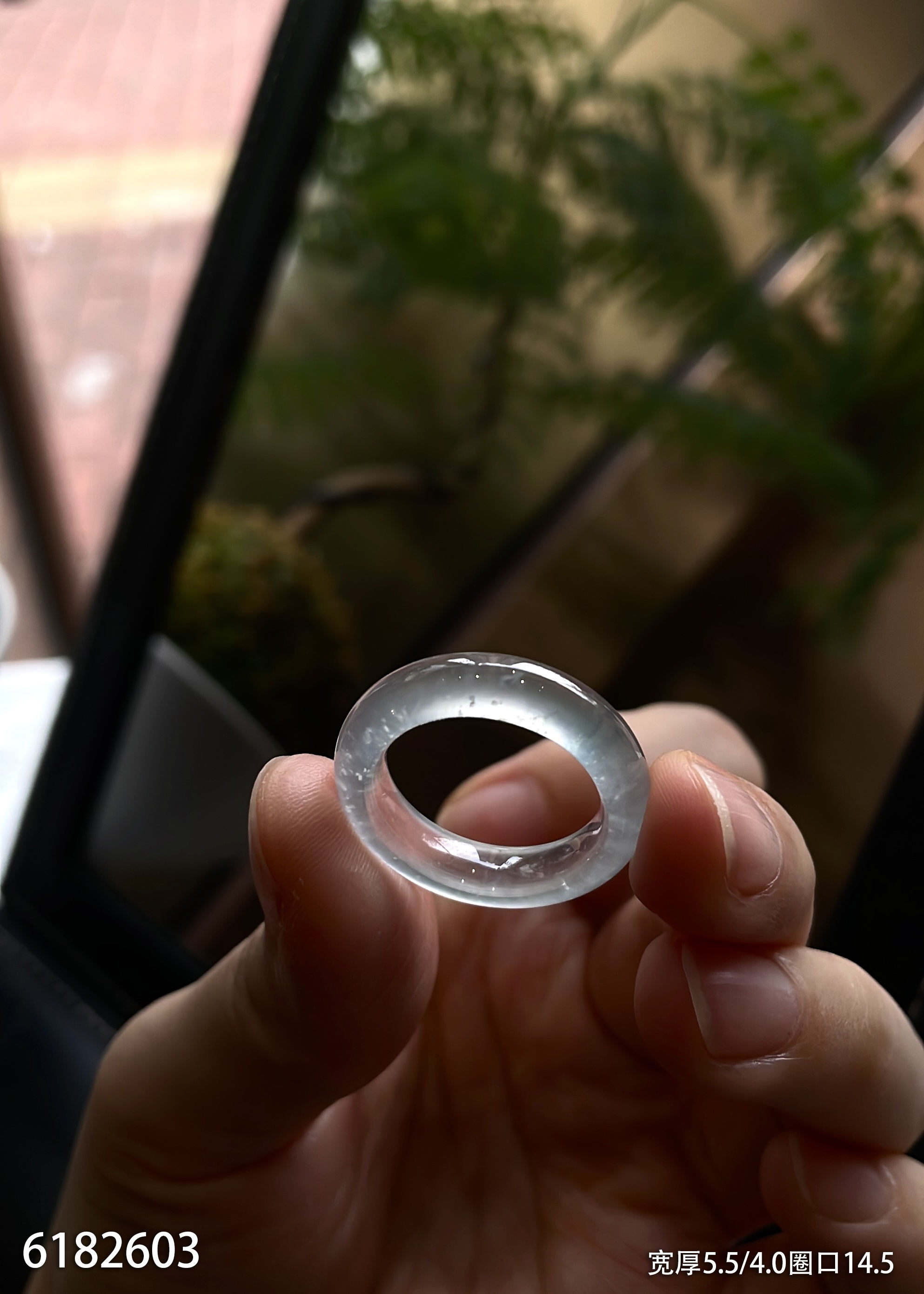 6182603，扳指，圈口14.5。具体价格微信咨询