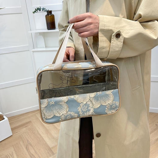 刺绣烫金包包 手提包/四方包枕头包，化妆包 洗漱包 商品图5