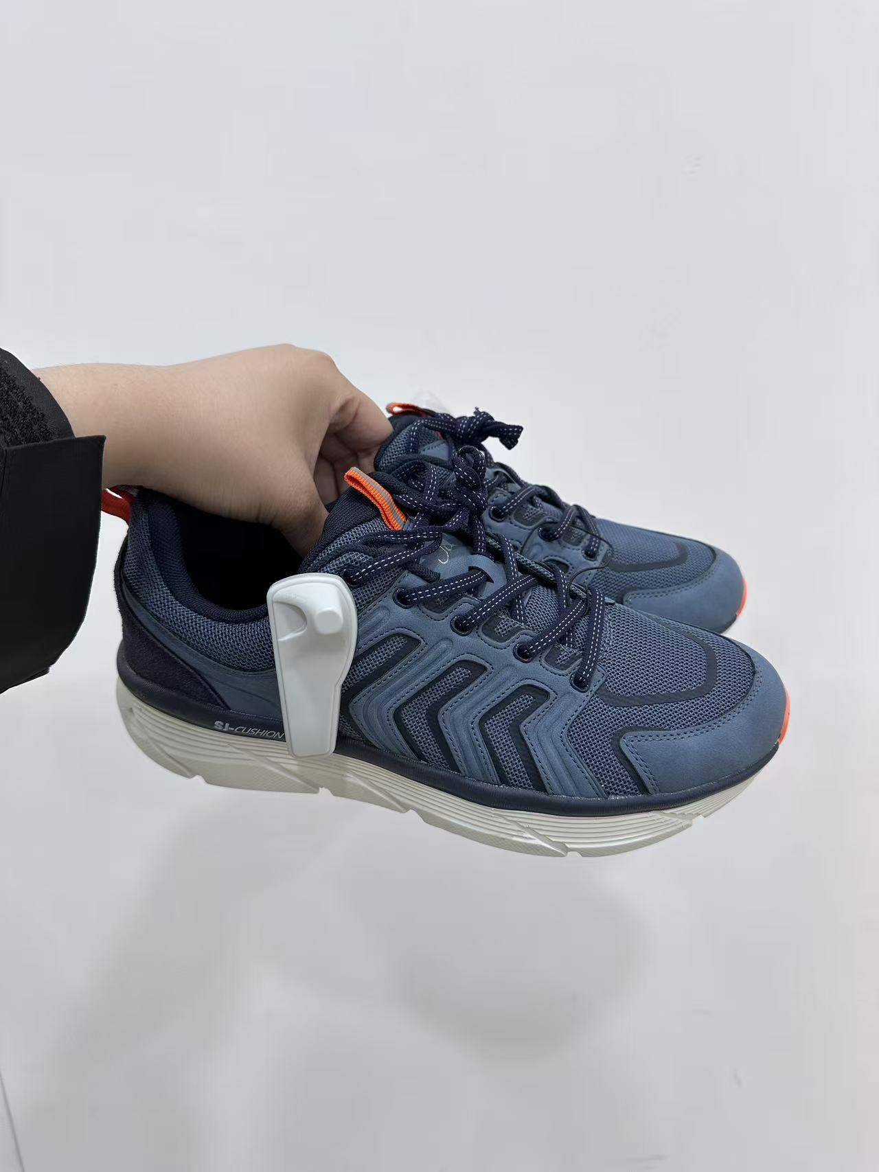 SAFETY JOGGER 99.9元 休闲运动鞋 (线上线下同时在售不保证有货，无原鞋盒介意勿拍）573580-GJ