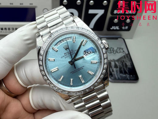 EWS劳力士星期日历型系列 冰蓝T钻 T钻方钻圈 日志40mm
款式：男士腕表 商品图1