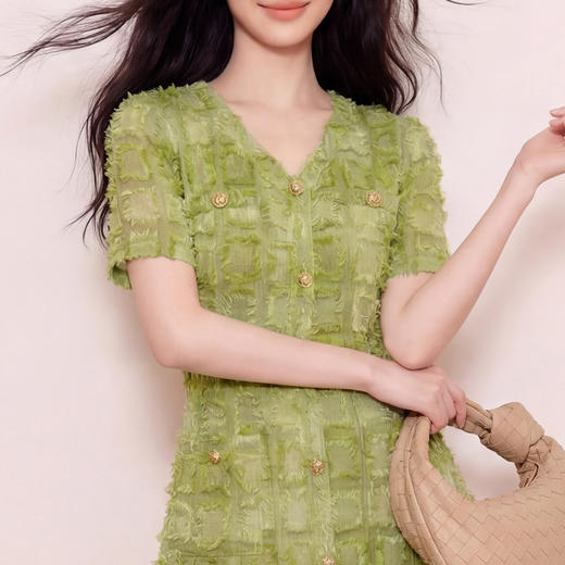 奢姿大码女装2026夏季胖妹妹轻奢优雅连衣裙气质V字肌理提花A字裙9962860009 商品图4