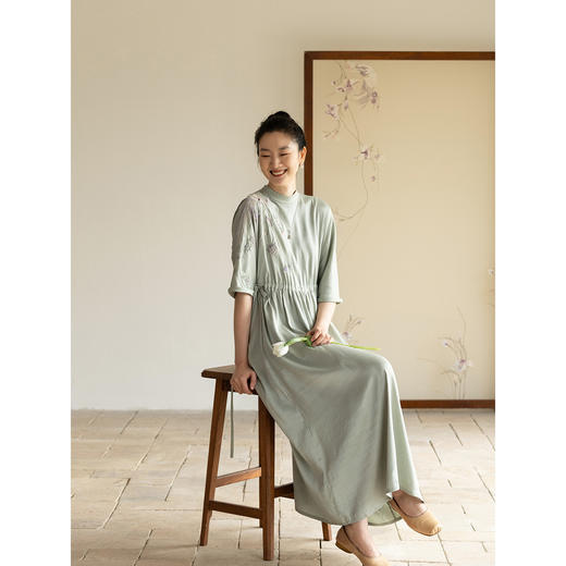 牧衣游原创 22姆米重磅双宫绸重工手绣连衣裙桑蚕丝气质长裙 眠思 商品图1