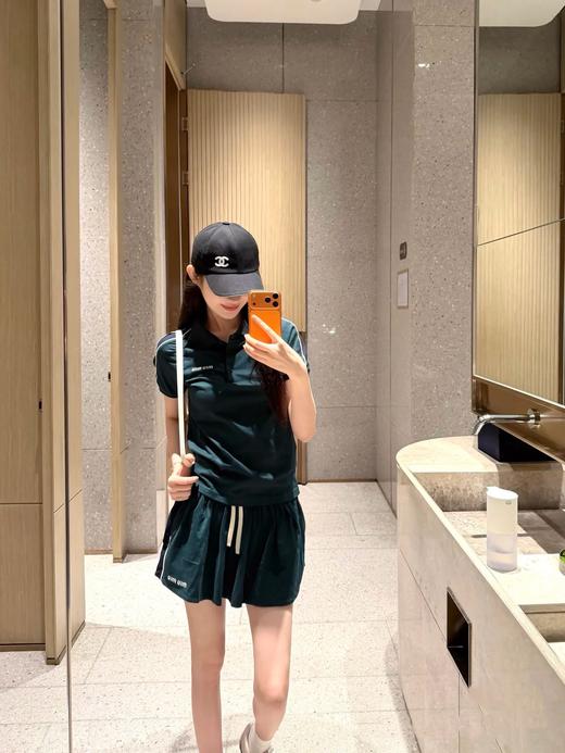 【非质量问题不退换】MiuMiu 26早春新款短袖 / 短裙（XHH） 商品图2