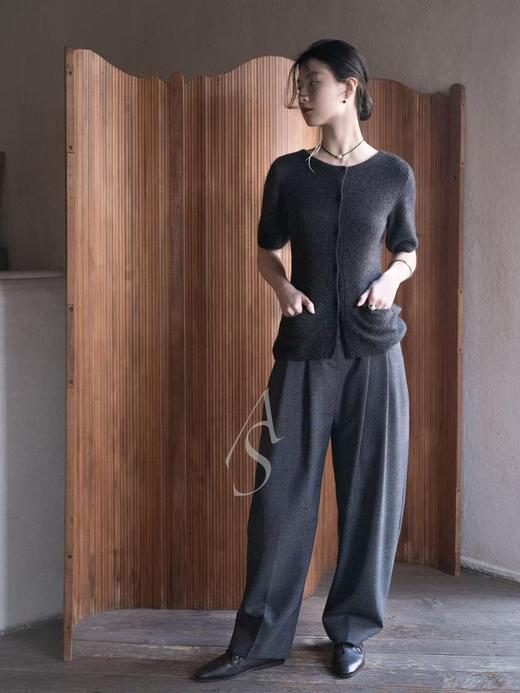 Mark Kenly Domino Tan 象牙白/深灰色KOVA牦牛毛中袖开衫 商品图1