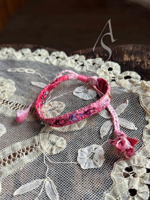 Antomoon 26SS 古董真丝手工刺绣手链 商品图5