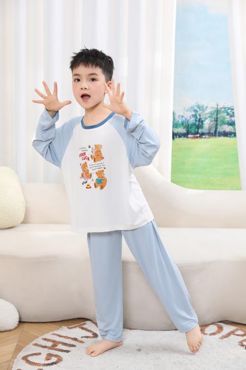 【7.5折限时特惠】【秀黛】男童圆领印花长袖空调衫柔软亲肤插肩袖撞色萌趣睡衣套装W1441008T【门店同款】 商品图0