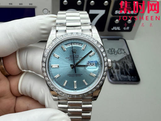 EWS劳力士星期日历型系列 冰蓝T钻 T钻方钻圈 日志40mm
款式：男士腕表 商品图0