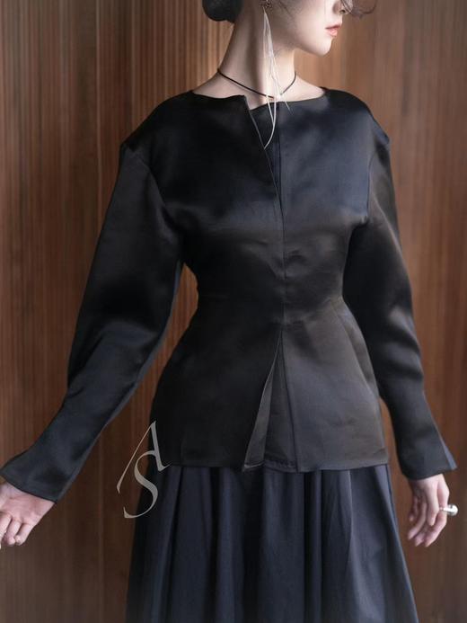 Mark Kenly Domino Tan 26PS 黑色真丝bemma收腰上衣 商品图3