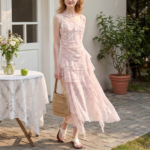 西遇双层荷叶边2026春季新款不规则飘带提花吊带长裙显瘦连衣裙H0060202 商品图0