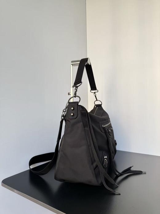 巴黎世家 Le City系列  MoTo 机车包 尼龙（LZ） 商品图2