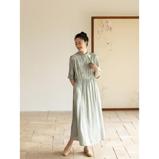 牧衣游原创 22姆米重磅双宫绸重工手绣连衣裙桑蚕丝气质长裙 眠思 商品图3