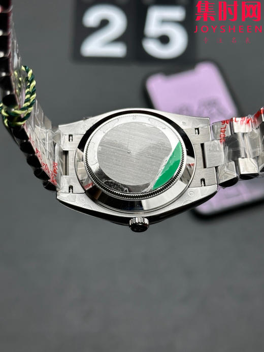 EWS劳力士星期日历型系列 冰蓝T钻 日志40mm
款式：男士腕表 商品图5