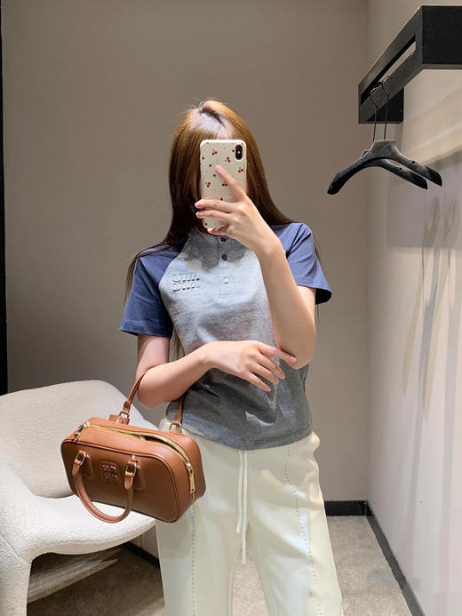 【非质量问题不退换】MiuMiu 26早春新款短袖（XHH） 商品图2