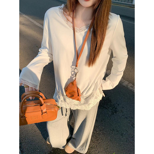 <曾小咸推荐>3.23现货秒杀 ！微信超特价！韩系v领蕾丝花边长袖T 日常149.99 立减80 秒杀69.99！！ 商品图3