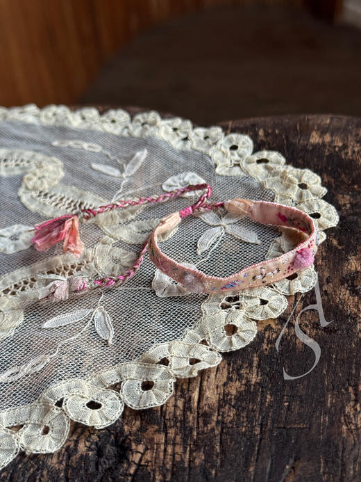 Antomoon 26SS 古董真丝手工刺绣手链 商品图2