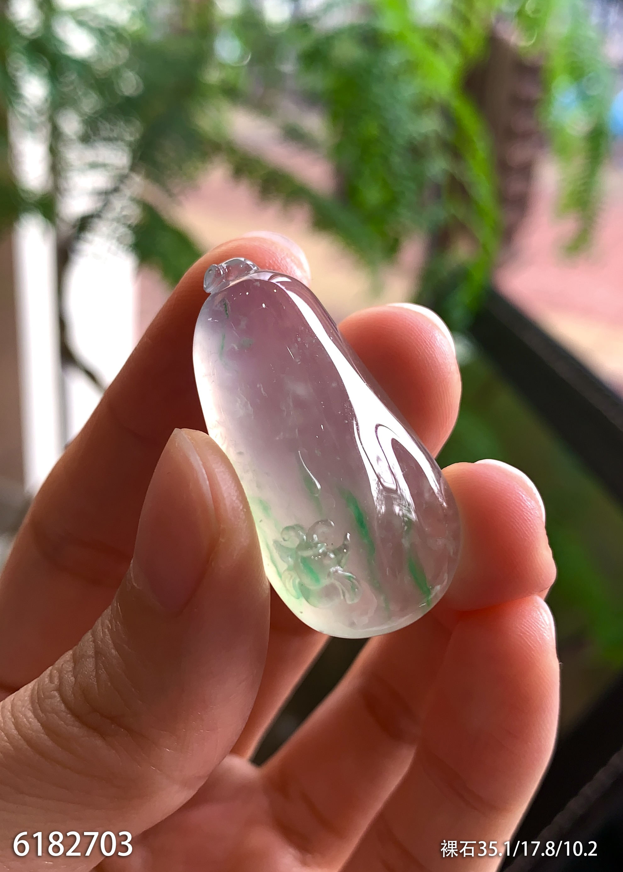 6182703，福瓜裸石。具体价格微信咨询