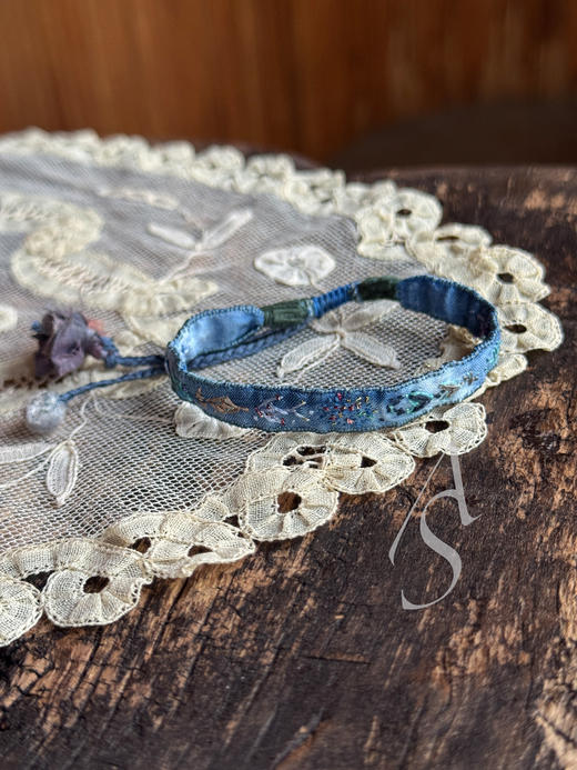 Antomoon 26SS 古董真丝手工刺绣手链 商品图1