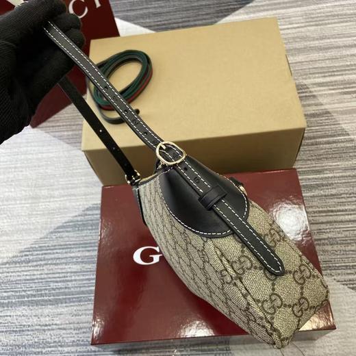 古驰 GG Emblem  复古腋下包（LZ） 商品图1