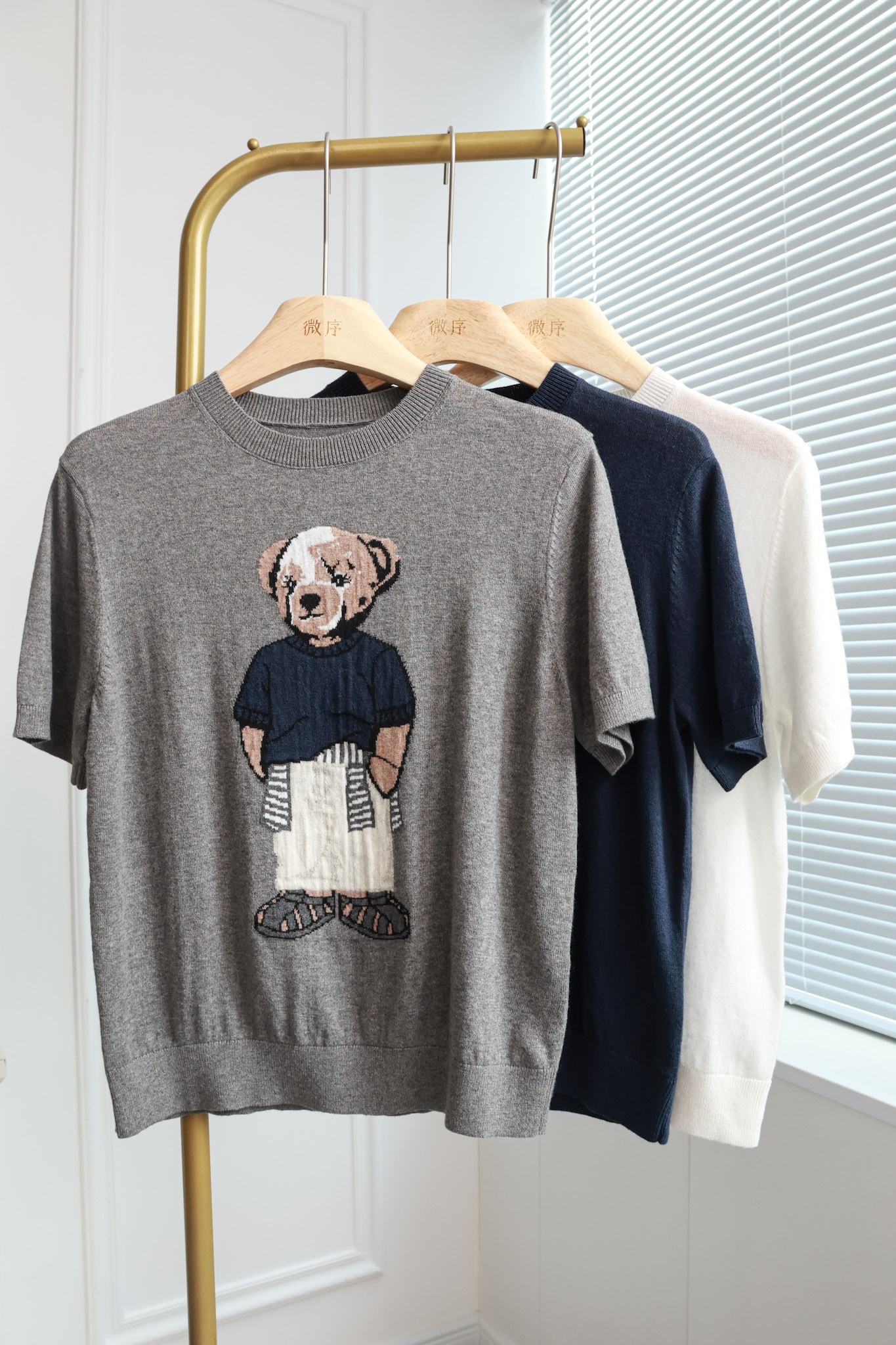美式别致刺绣小熊羊绒短袖T