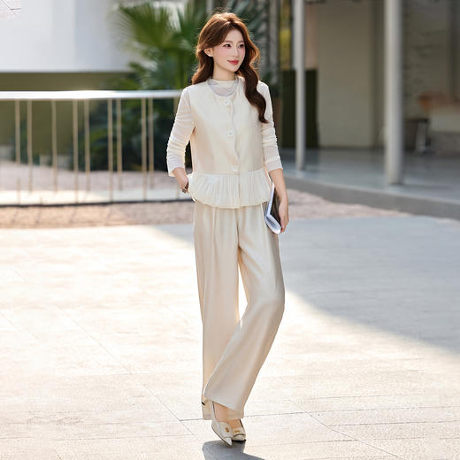 时尚套装春新款女装洋气时髦马甲打底衫秋阔腿裤三件套SNX3226 商品图1