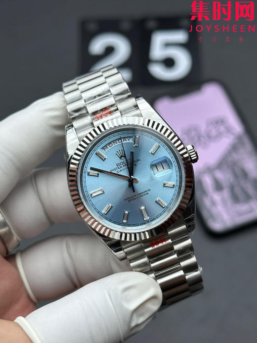 EWS劳力士星期日历型系列 冰蓝T钻 日志40mm
款式：男士腕表 商品图1