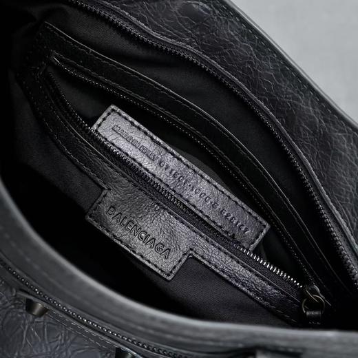 巴黎世家 Le City系列 机车包 小号 火山岩（LZ） 商品图3