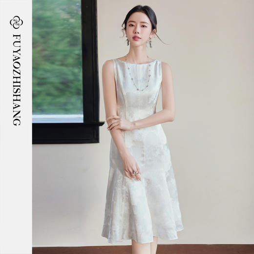 FUYAO扶摇直上 素雅白色无袖连衣裙女老钱风背心裙轻奢提花中长裙 商品图4