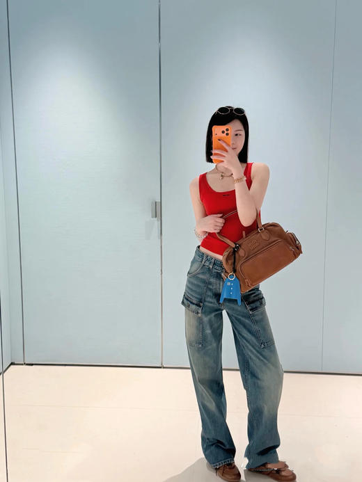 【非质量问题不退换】MiuMiu 26早春新款背心 两色（XHH） 商品图12