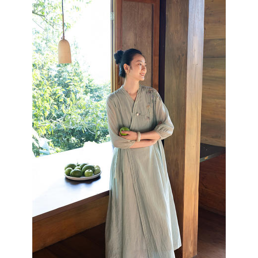 牧衣游原创 丝棉重工手绣连衣裙女新款宽松系带禅意复古长裙 北茉 商品图1