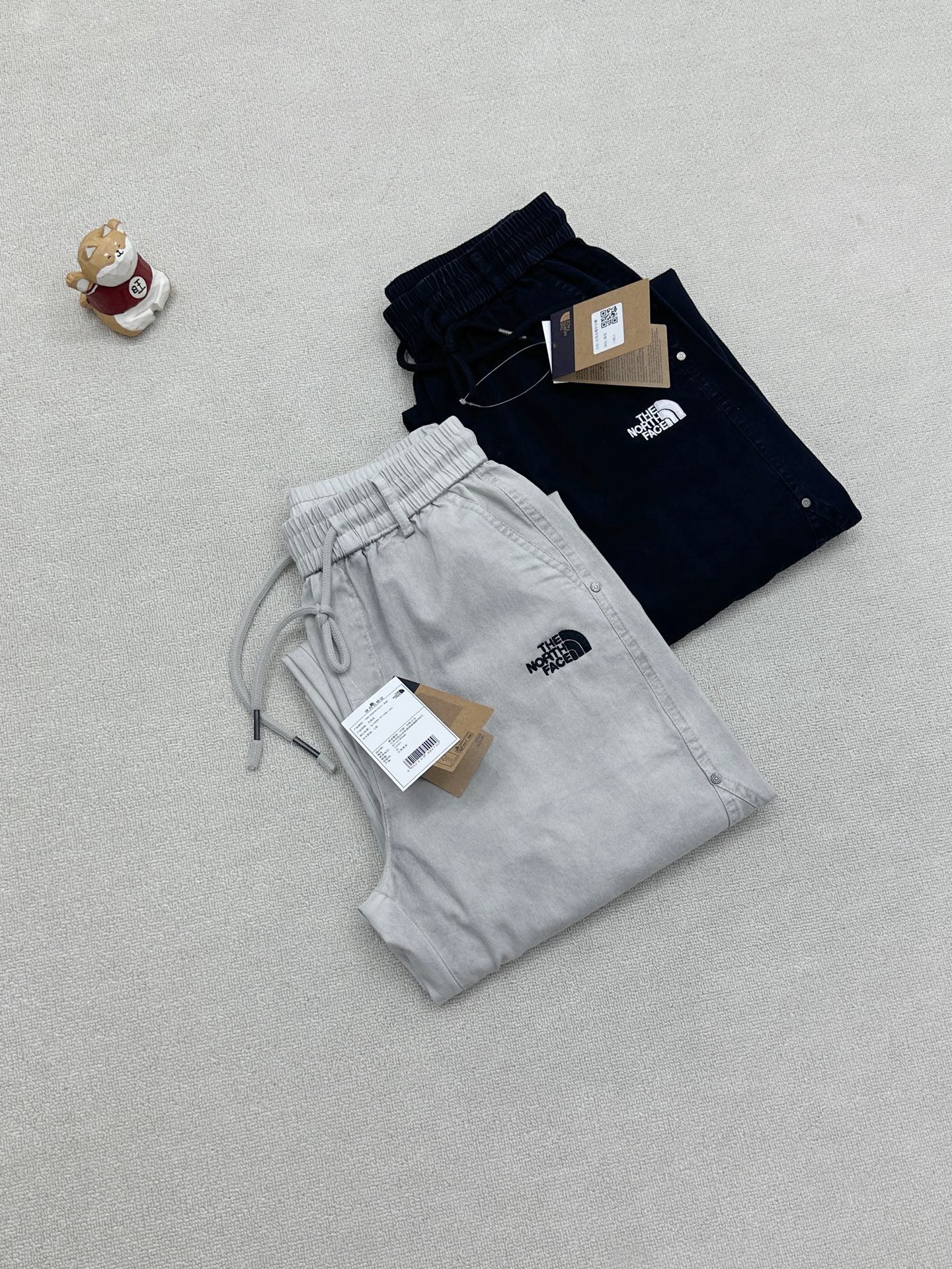 男款针织弯刀廓形牛仔休闲裤