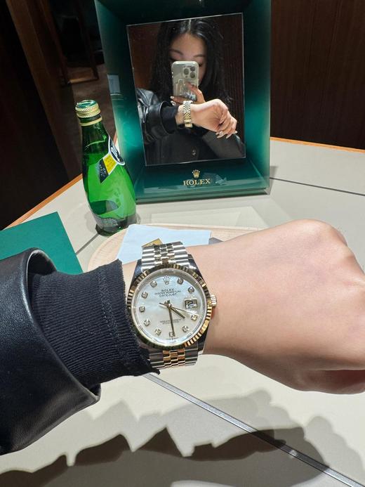 劳力士 白贝母间金日志腕表尺寸:36mm 商品图4