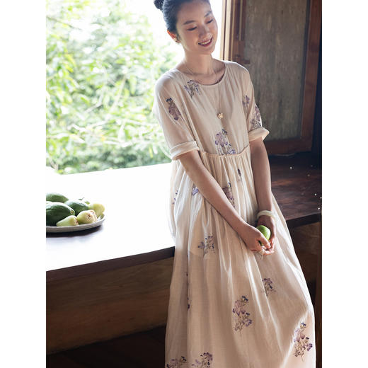 牧衣游原创 丝棉匹绣连衣裙新款宽松轻薄柔软圆领文艺长裙 月中曲 商品图1