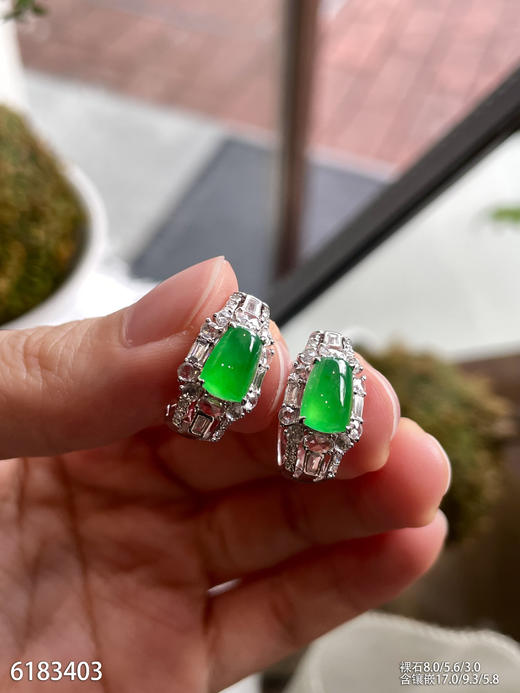 6183403，无事牌耳钉。具体价格微信咨询 商品图3