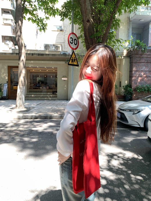 <曾小咸推荐>3.24现货秒杀 ！微信超特价！法式花边V领衬衫 日常169.99 立减90 秒杀79.99！！ 商品图9