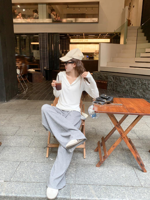 <曾小咸推荐>3.23现货秒杀 ！微信超特价！韩系阔腿休闲裤 日常159.99 立减90 秒杀69.99！！ 纯色开衫 秒杀79.99！！白色连帽长袖秒杀79.99！ 商品图9